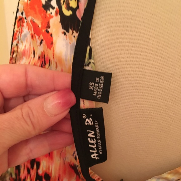 Allen B blouse - Picture 5 of 5